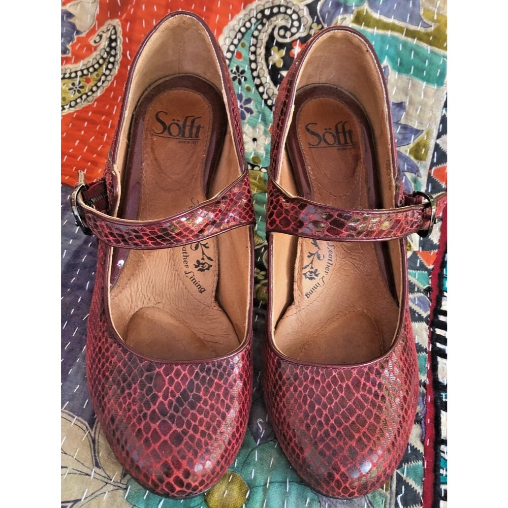 Sofft Shoes Womens 7.5M Mary Jane Maroon Faux snake Block Heel 1095302 GORGEOUS!